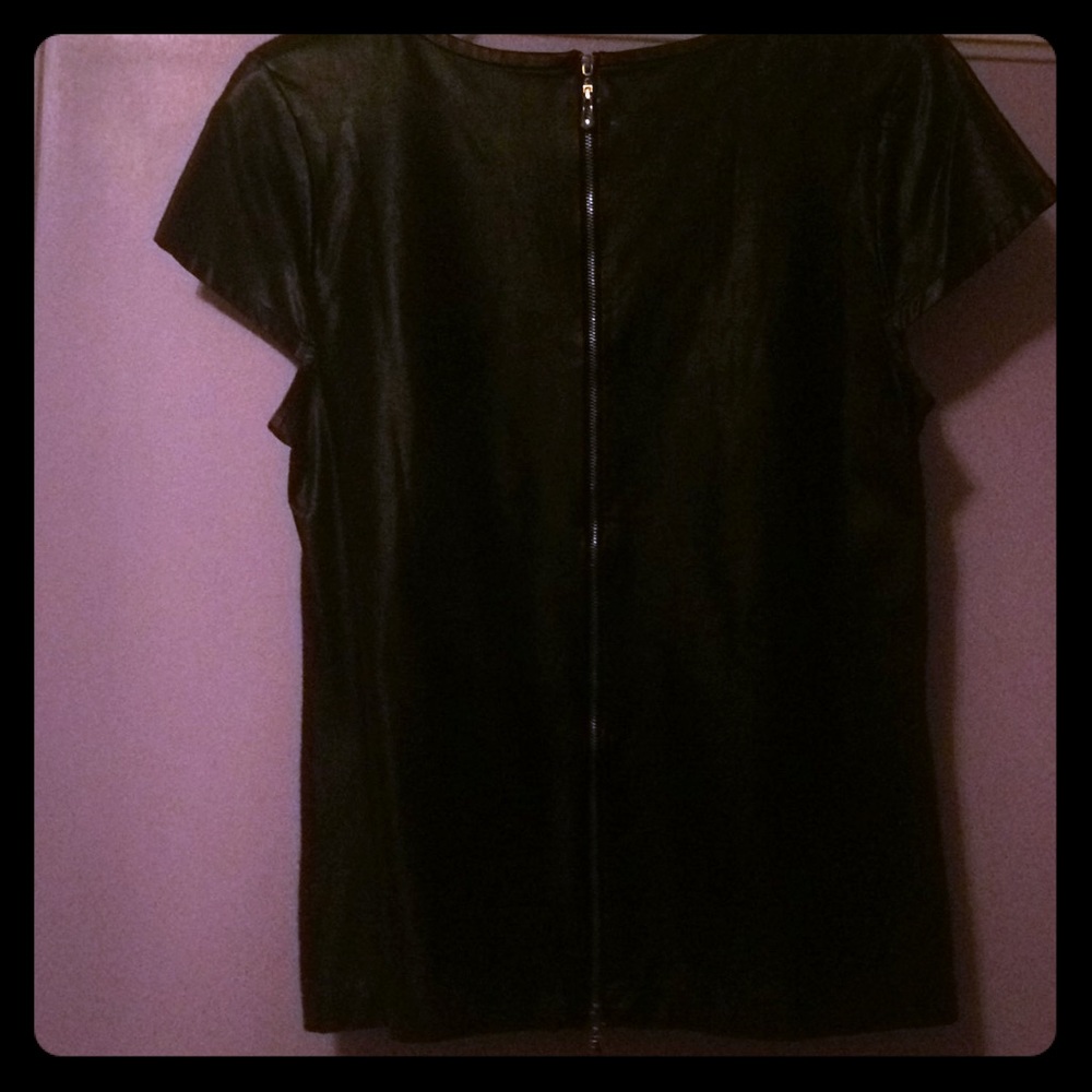 Size S/M Black short sleeve fancy too